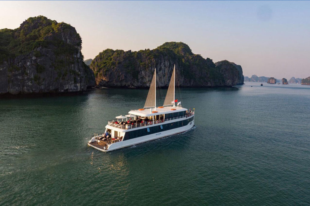 Jade Sails Cruise Lan Ha Bay