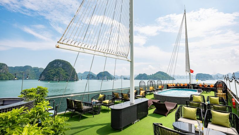 Halong Bay Maia Cruise: Luxury Day Cruise in Ha Long Bay