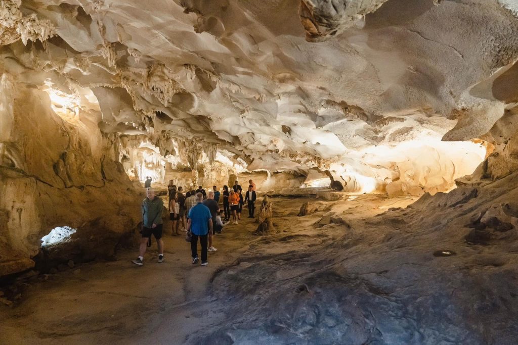 Thien Canh Son Cave: A Hidden Treasure