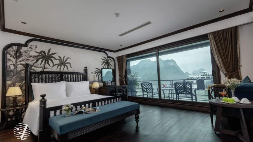 Velar of the Seas Cruise Lan Ha Bay
